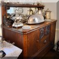 F21. Antique quarter-sawn oak mirrored buffet. 